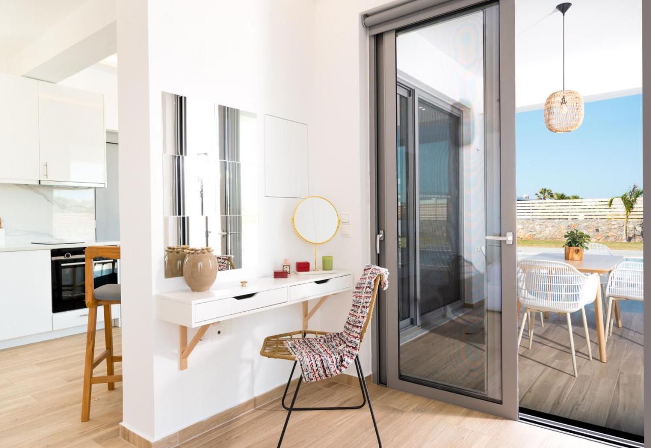 Sardines Luxury Villas アナイプスィ エクステリア 写真