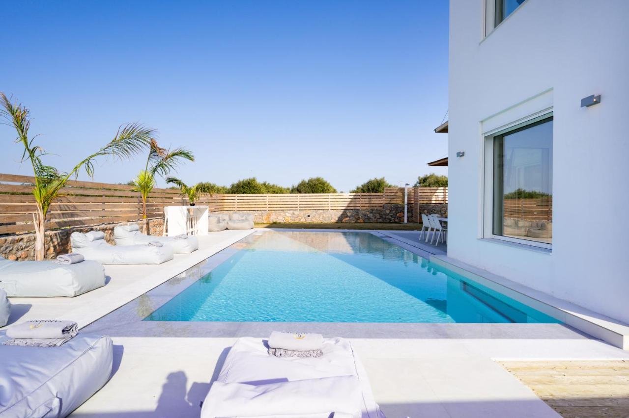 Sardines Luxury Villas アナイプスィ エクステリア 写真